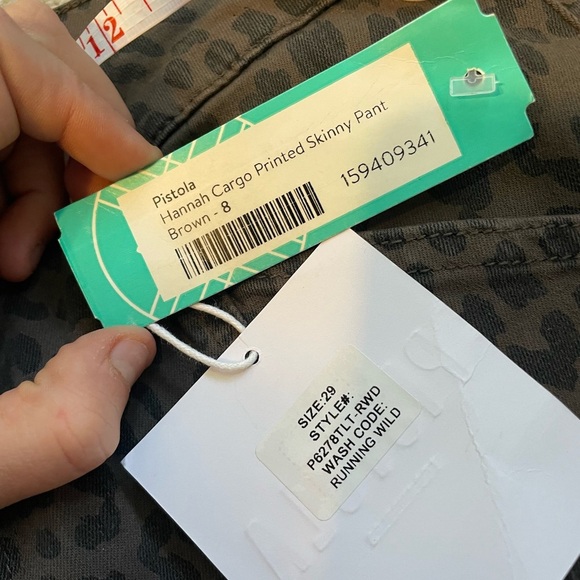 NWT Pistola|| Hannah Leopard Print Cargo Skinny Jeans Size 29 Brown Zip Pockets - Picture 7 of 8